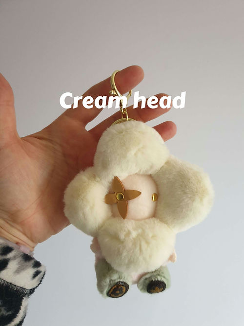 Vivi Bag Charm 3